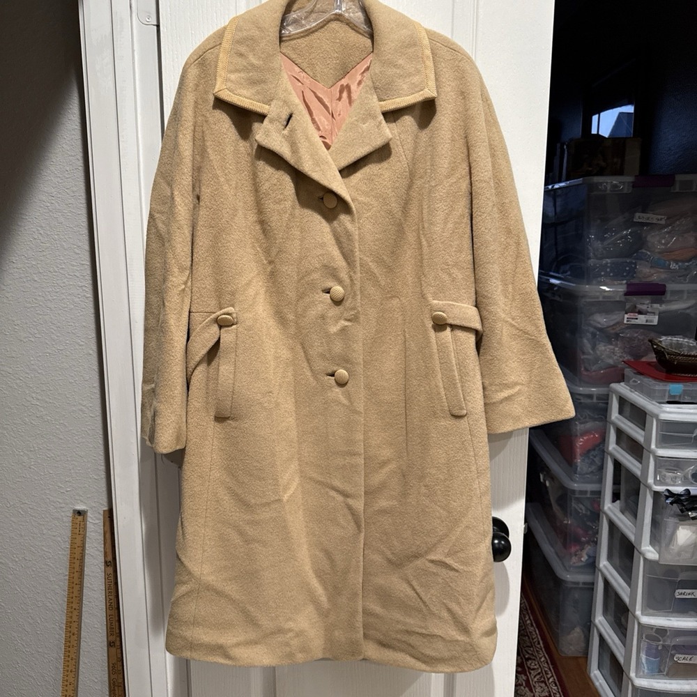 Ladies 100% Camel Hair 400 Coat Vintage Country Tweeds Size Tag Gone. I Think XL - Picture 1 of 16